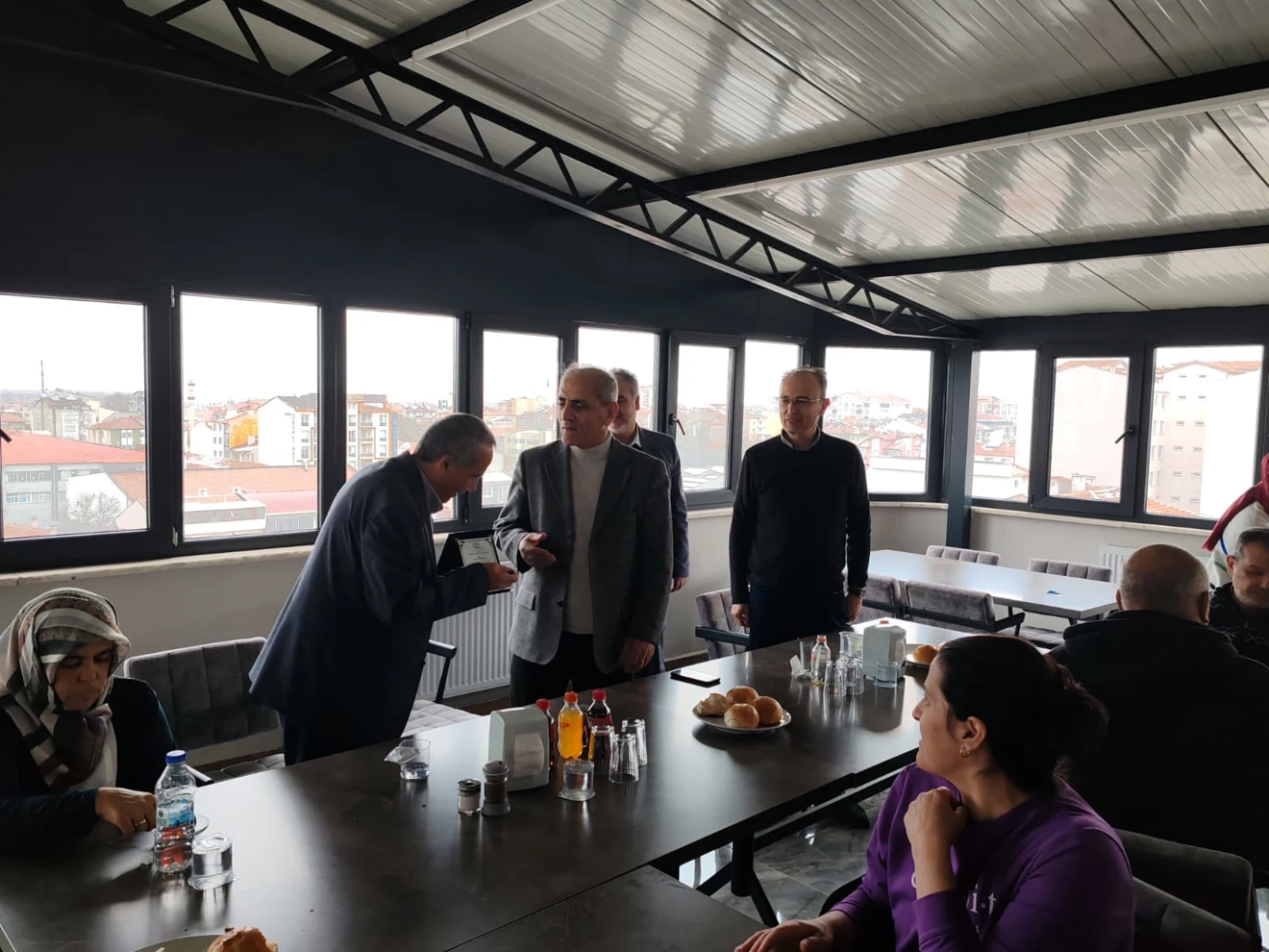 Okul Personelimize Veda Yemeği